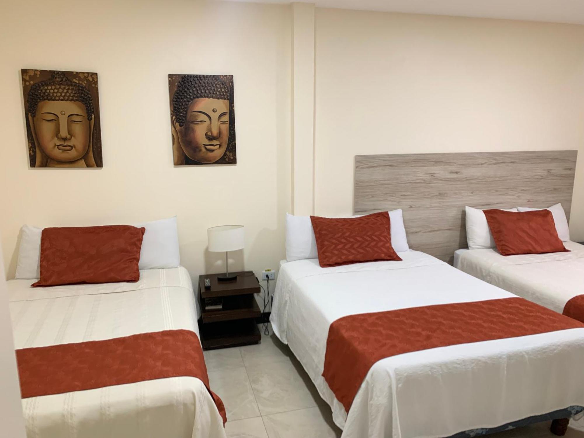 Hotel Las Mercedes Airport-Quito Tababela Extérieur photo